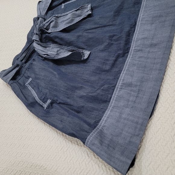 Ann Taylor Loft Blue & Gray Chambray Color block skirt with Pockets Size 8P - Picture 3 of 16